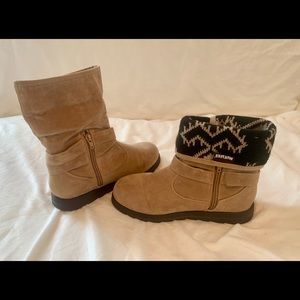 NWOT muk luk winter boots!